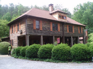theinn.jpg